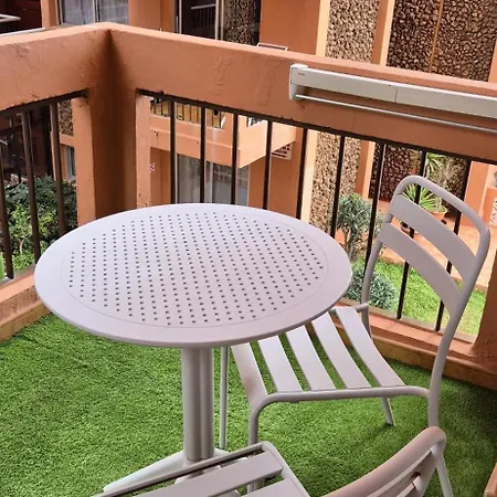 Con Piscina En פוארטו דה לה קרוז