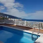 Appartamento Con Piscina En *