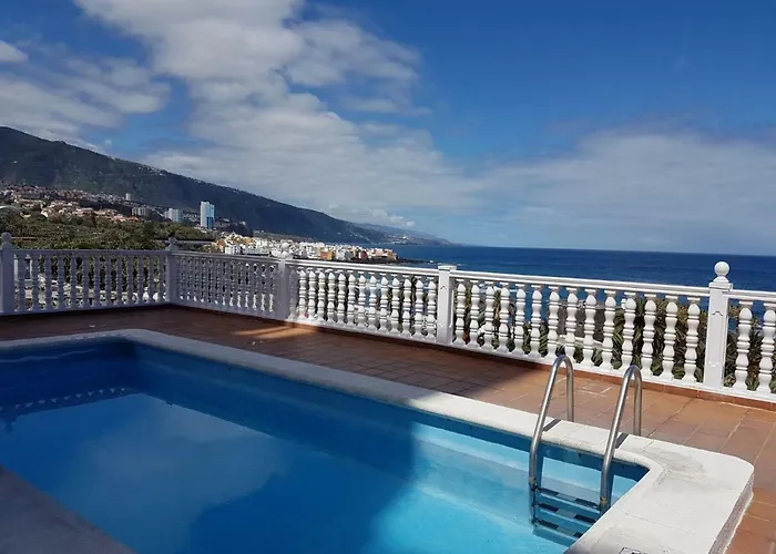 Apartman Con Piscina En *